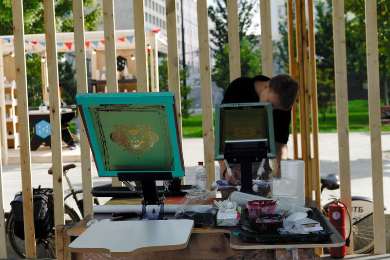 Шелкография